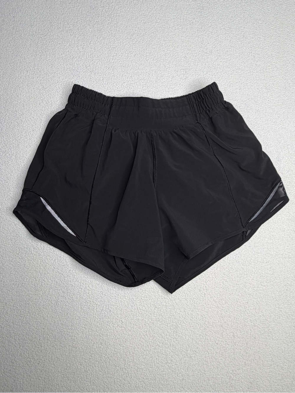 Lululemon Hotty Hot Short II *Long 4"
•Black🖤 - Picture 4 of 15